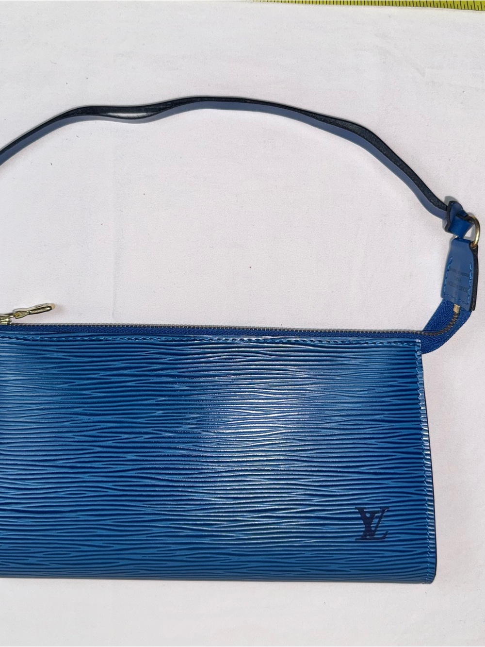 Louis Vuitton Pochette Accessoires Navy Blue Epi Leather